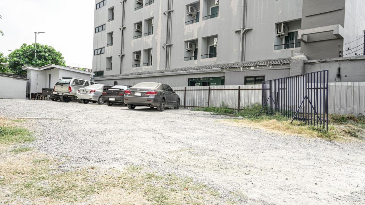 Roomquest Bangkok Don Mueang Airport Εξωτερικό φωτογραφία