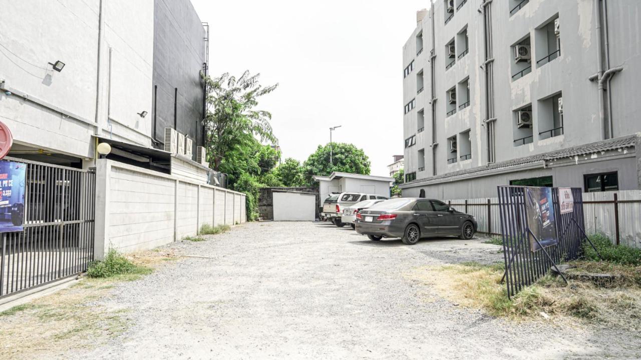 Roomquest Bangkok Don Mueang Airport Εξωτερικό φωτογραφία